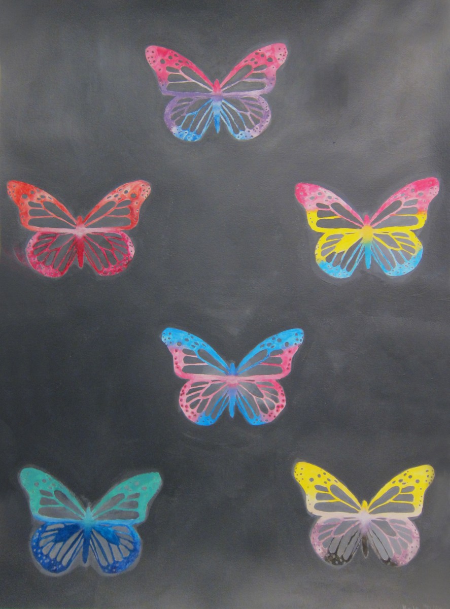Maleri med sommerfugler i ulike farger.